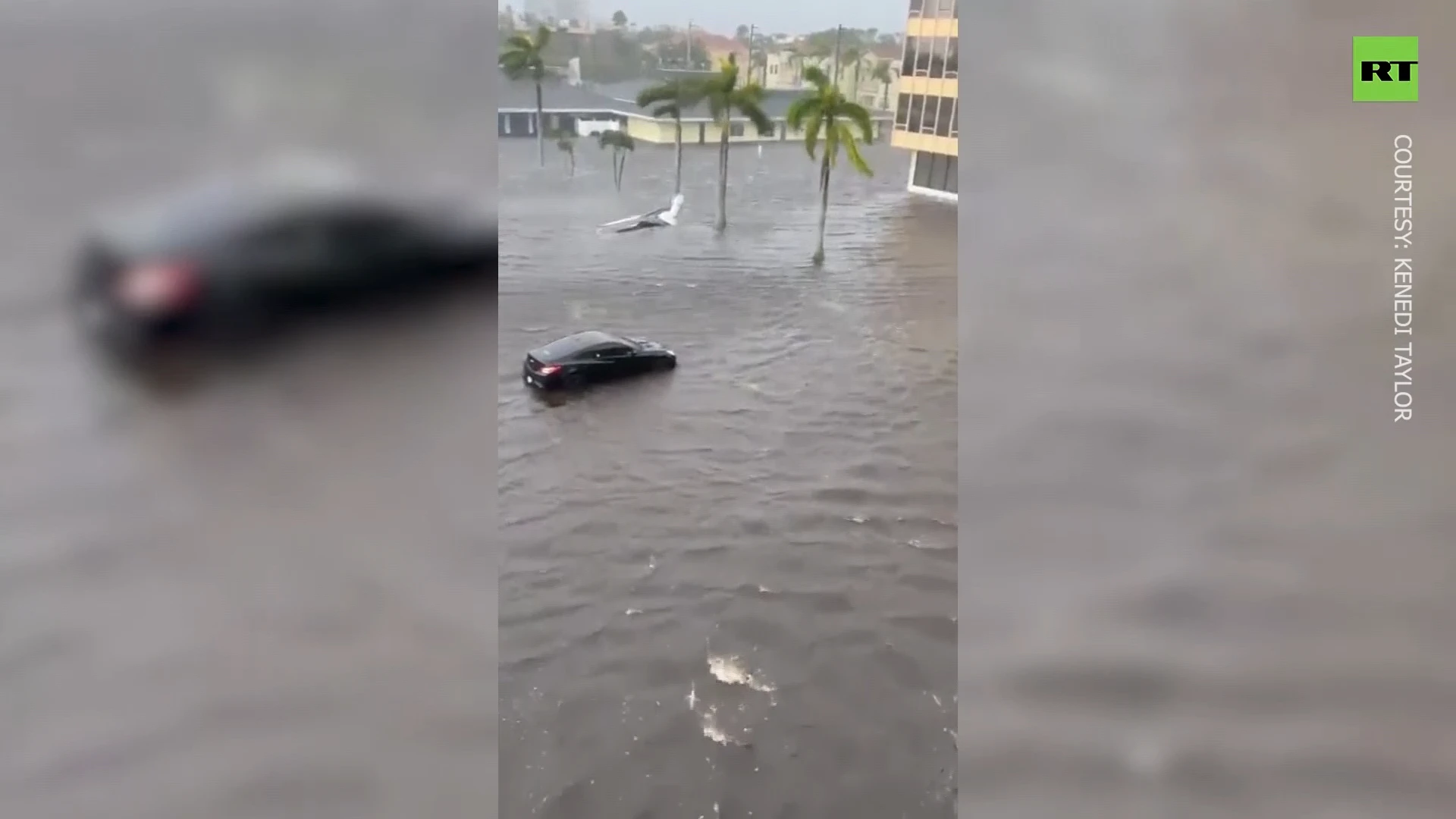 Hurricane Ian bashes Florida, causing major flooding