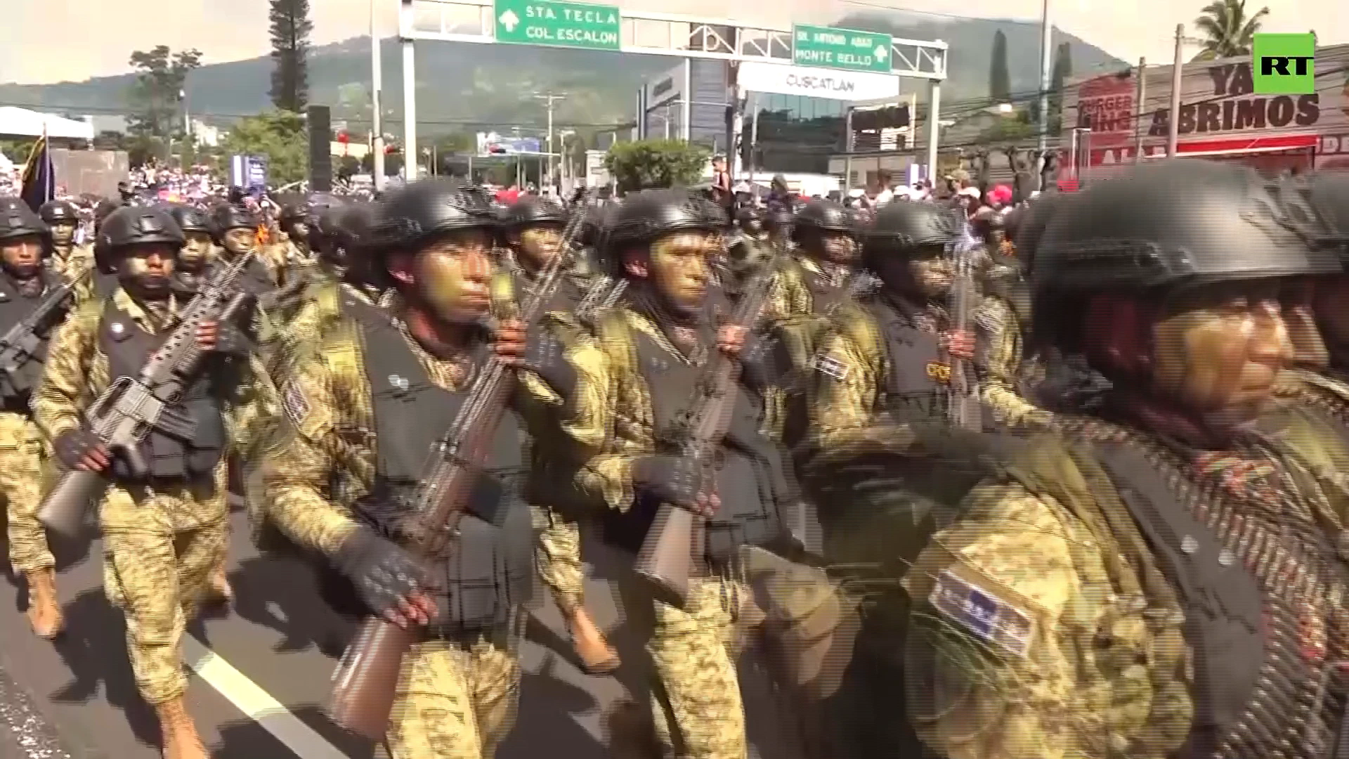 El Salvador holds Independence Day parade while opposition groups rally