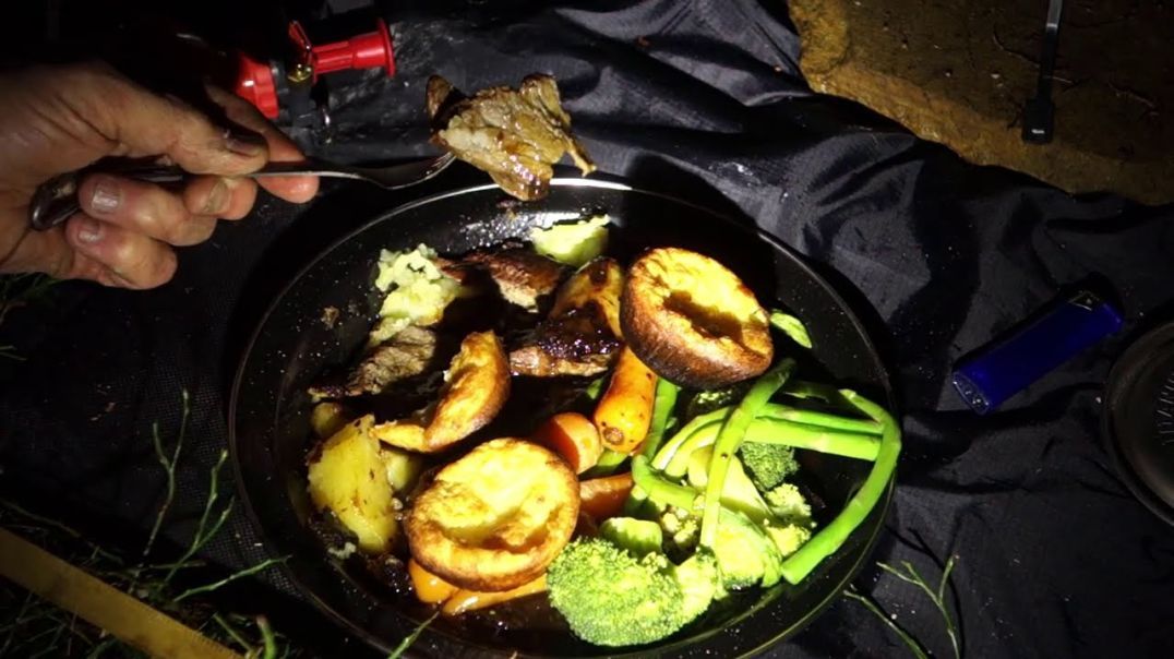 Peak District Wildcamp with Roast Beef and Yorkshire Pudding