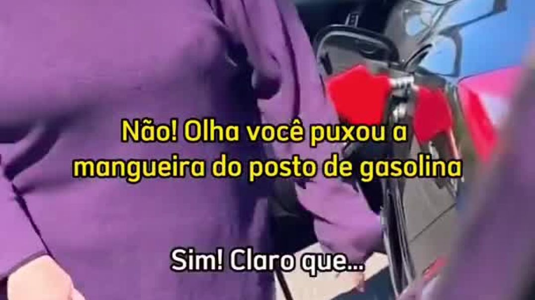 MISANDRIA UNIVERSAL ! ESTE HOMEM APENAS ÍA ALERTAR A INTOXICADA DE FEMINAZISMO ! aPRENDAM e Não ajudem em NADA !