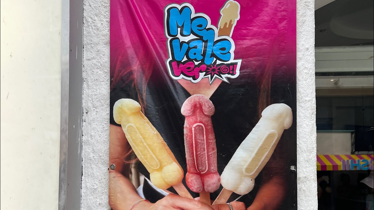 Shop that sells D!ck & Pu$$y shaped ice cream bars & waffles in playa del carmen calle quinta/5th av