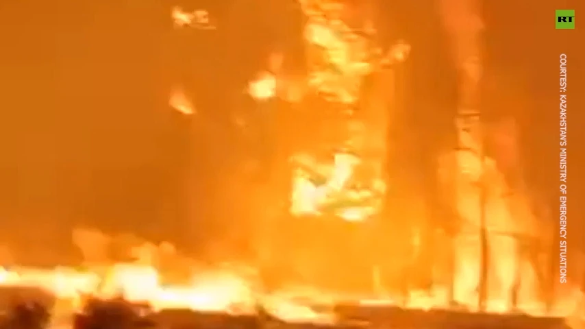 Firefighters battle inferno in Kazakhstan