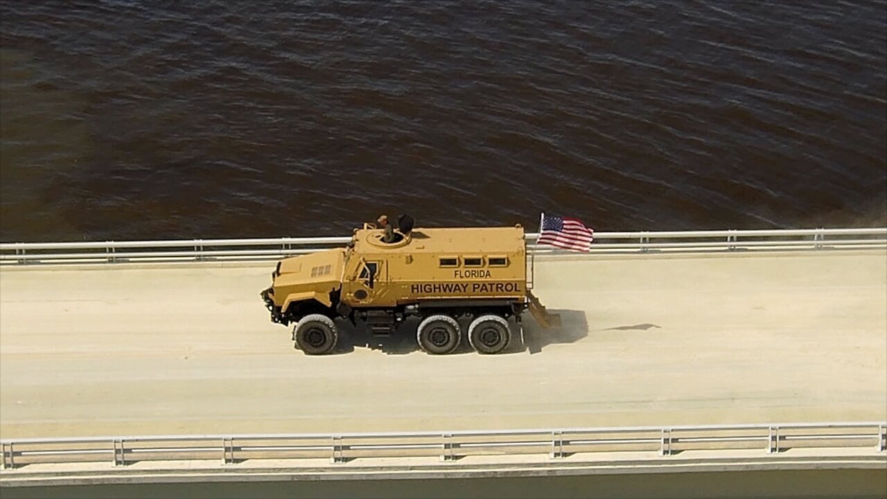 Gov. DeSantis Thanks First Responders on Sanibel Island