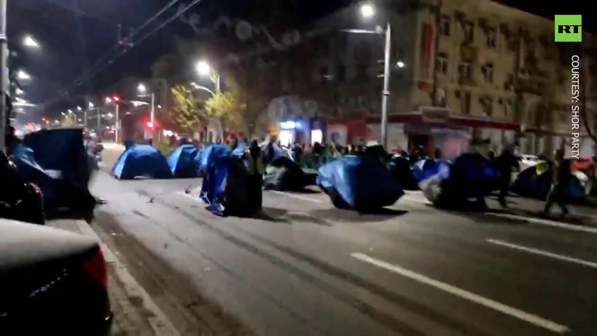 Police remove tent camp near Prosecutors General’s Office in Chisinau