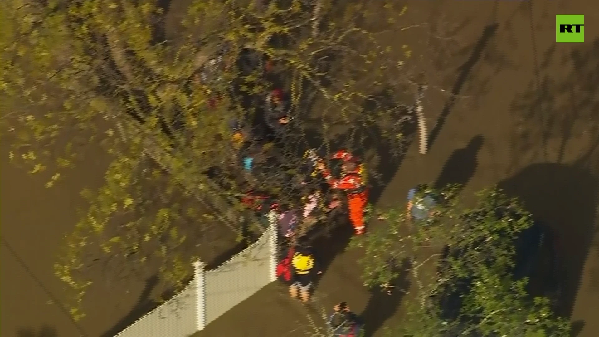 Australia flooding leaves homes submerged