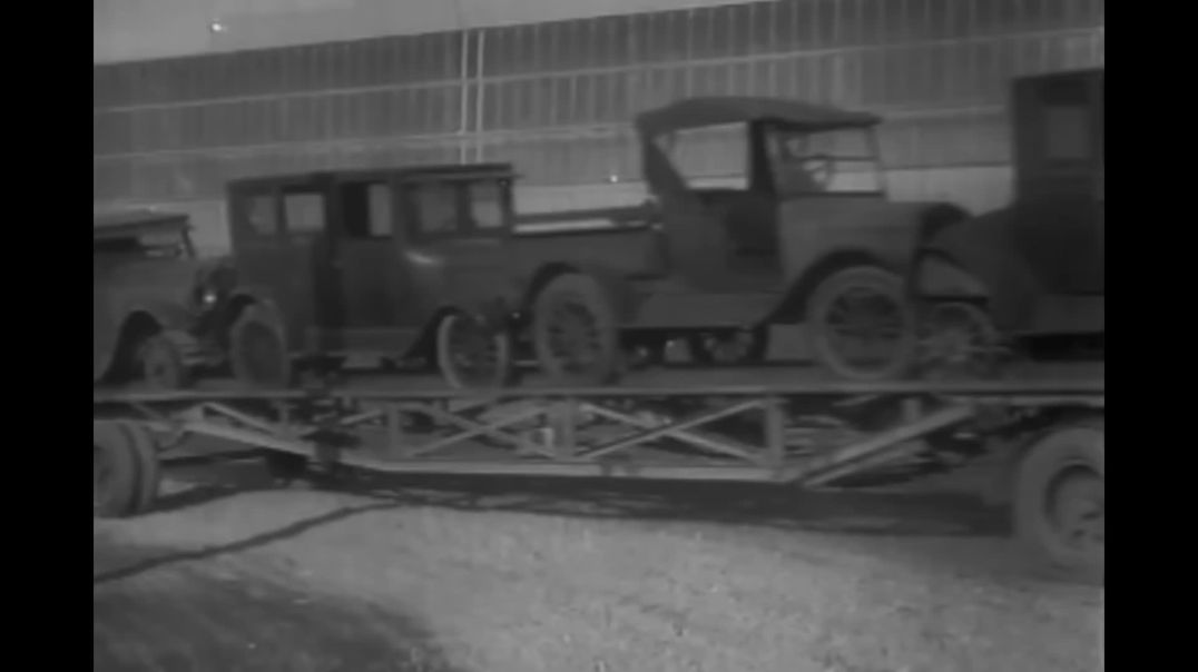 Why did Ford Scrap all These Cars- 1929 Dis-Assembly Line