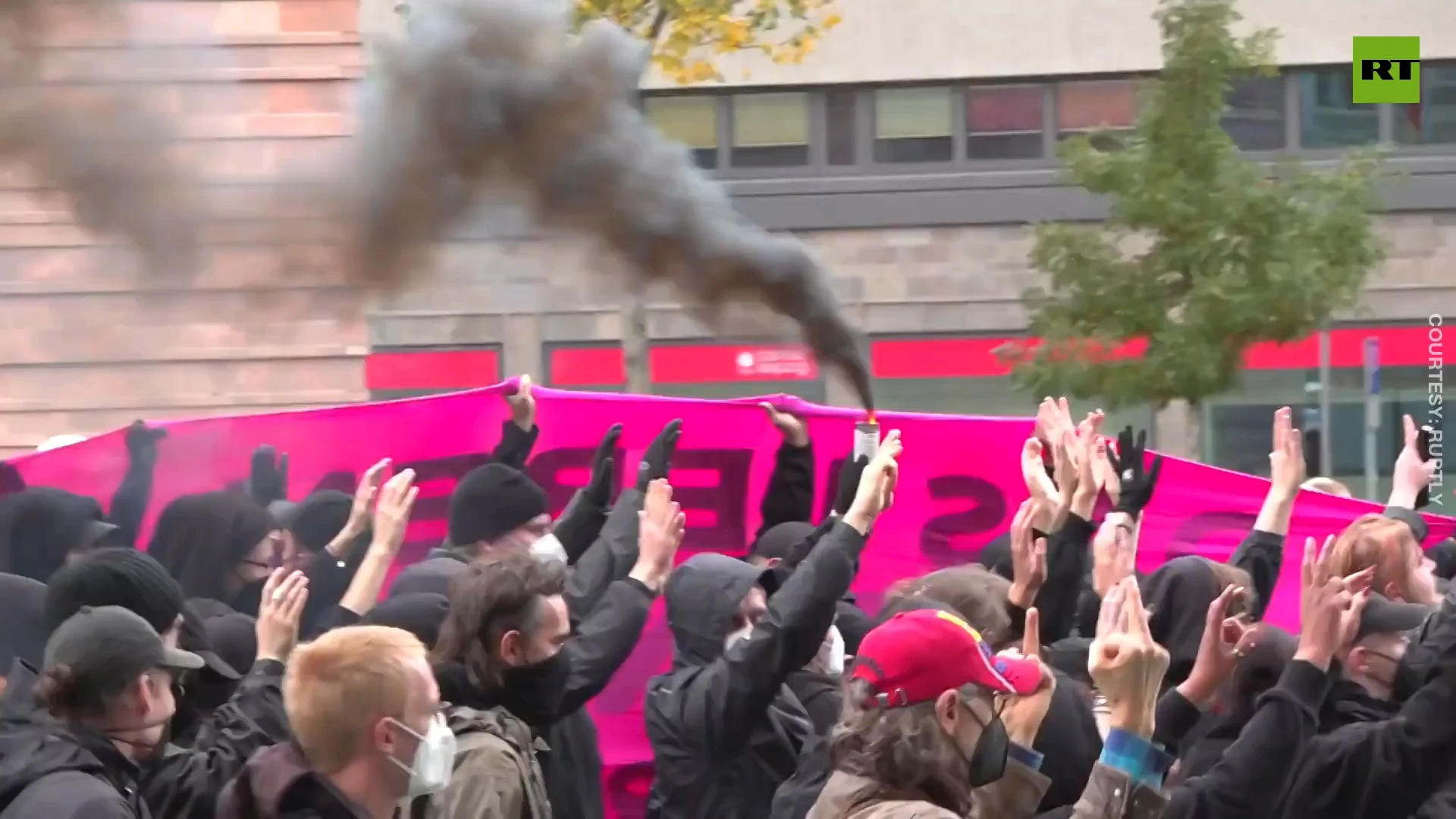 'Flat cold, stomach empty' | Hundreds rally against Germany's economic policies