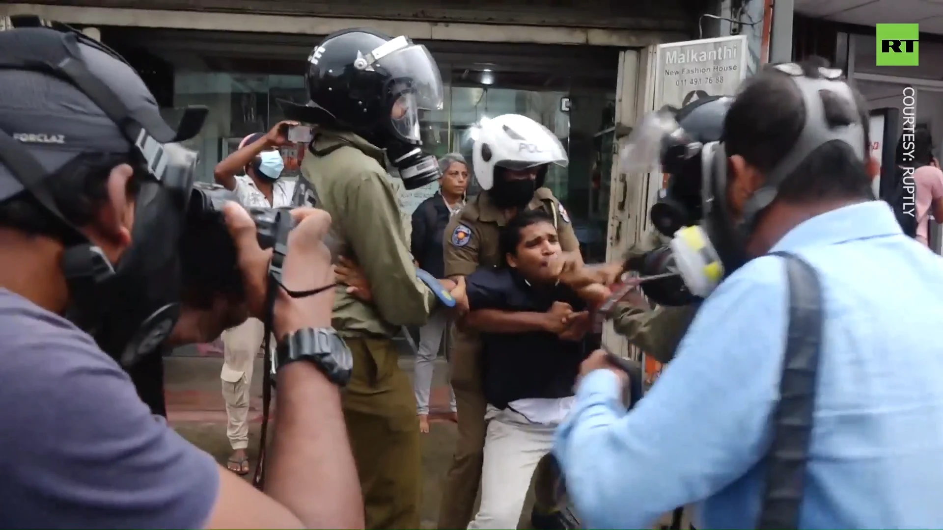 Violent clashes erupt at student protest in Sri Lanka