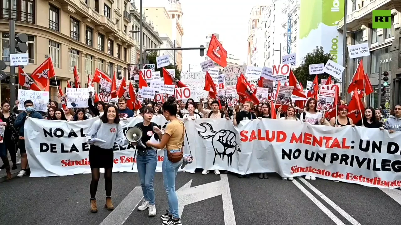 Students rally in Madrid for mental health and free education