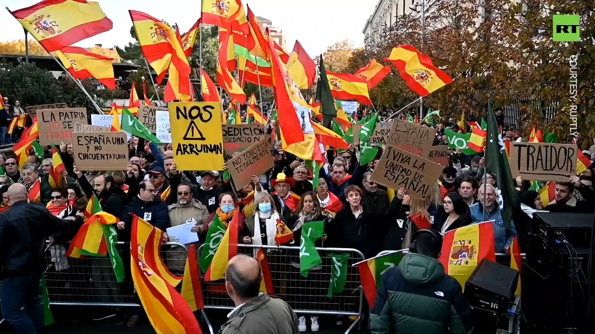 Thousands protest in Spain demanding government resign