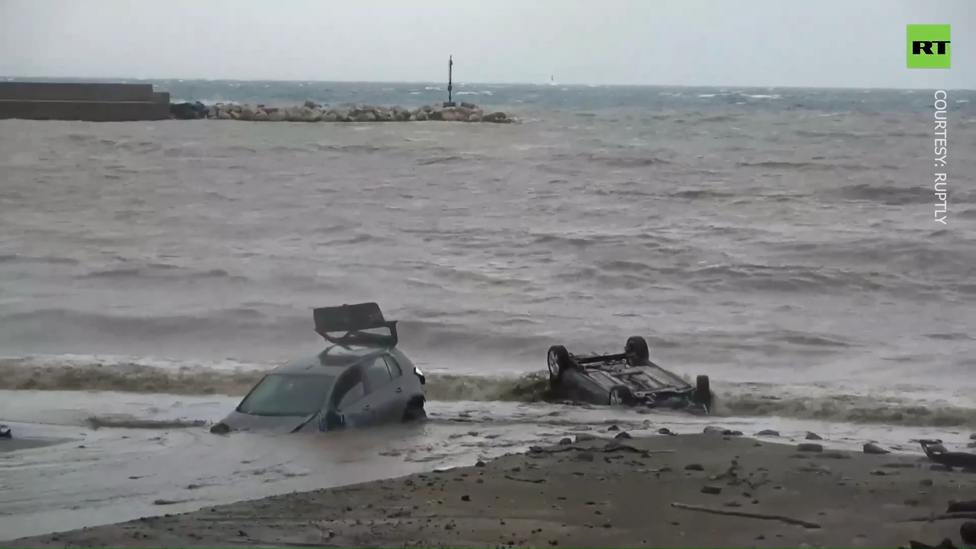 Landslide wreaks havoc on Italian island