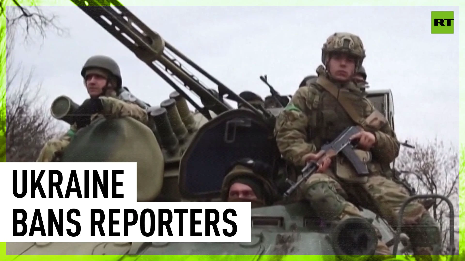 Ukrainian military bans several journalists from Kherson – reports