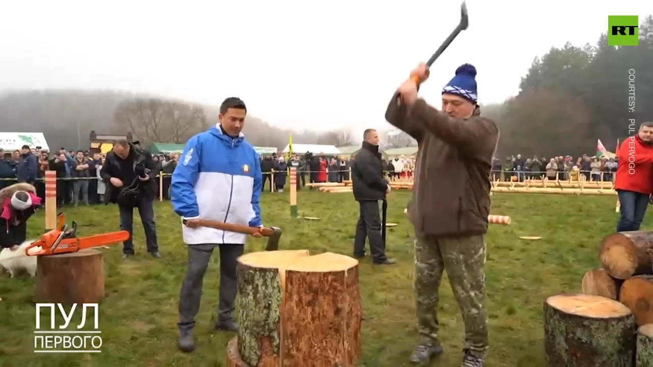 Lukashenko chops wood for Europe