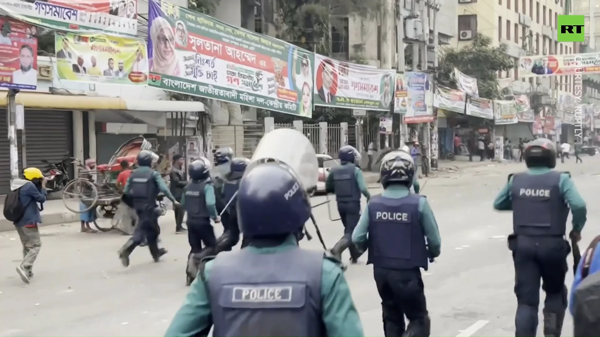 Protests turn deadly in Bangladesh