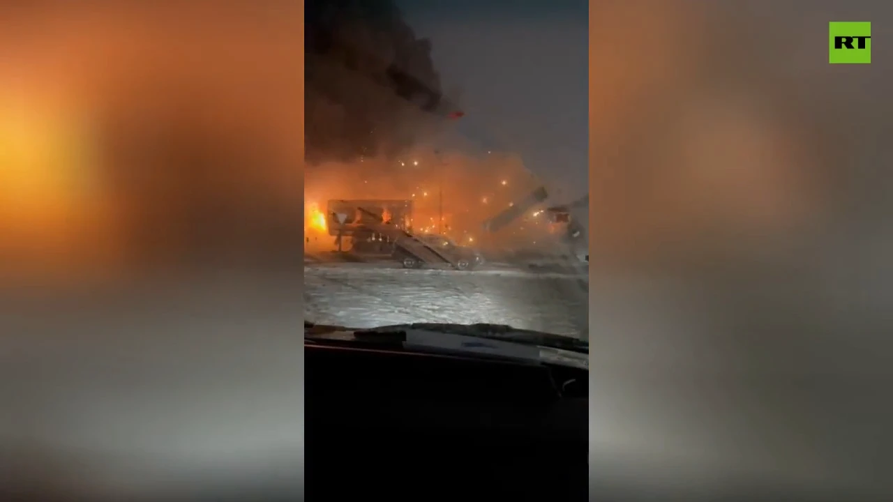 Major shopping mall on fire outside Moscow