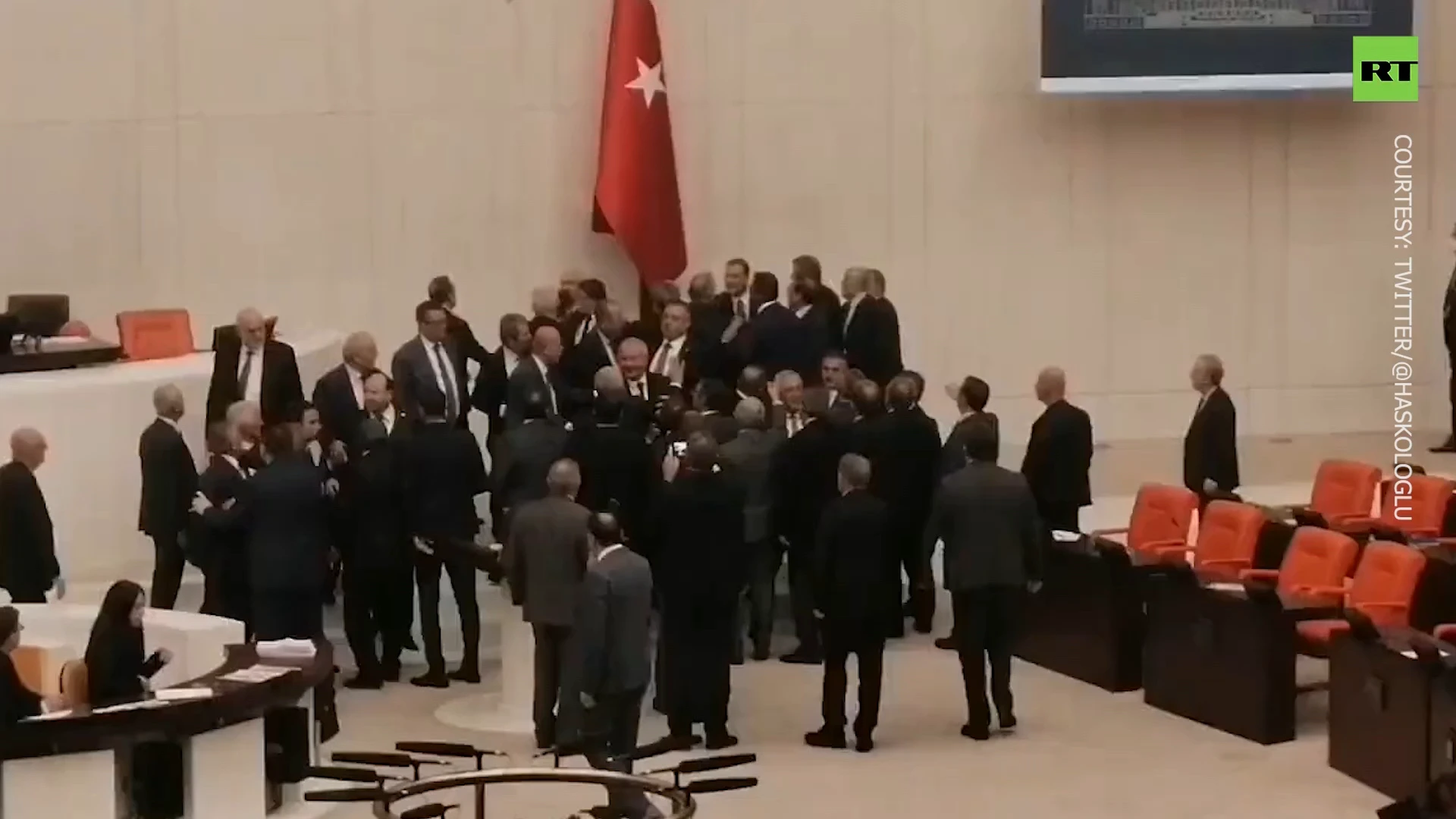 Fight breaks out in Turkish parliament