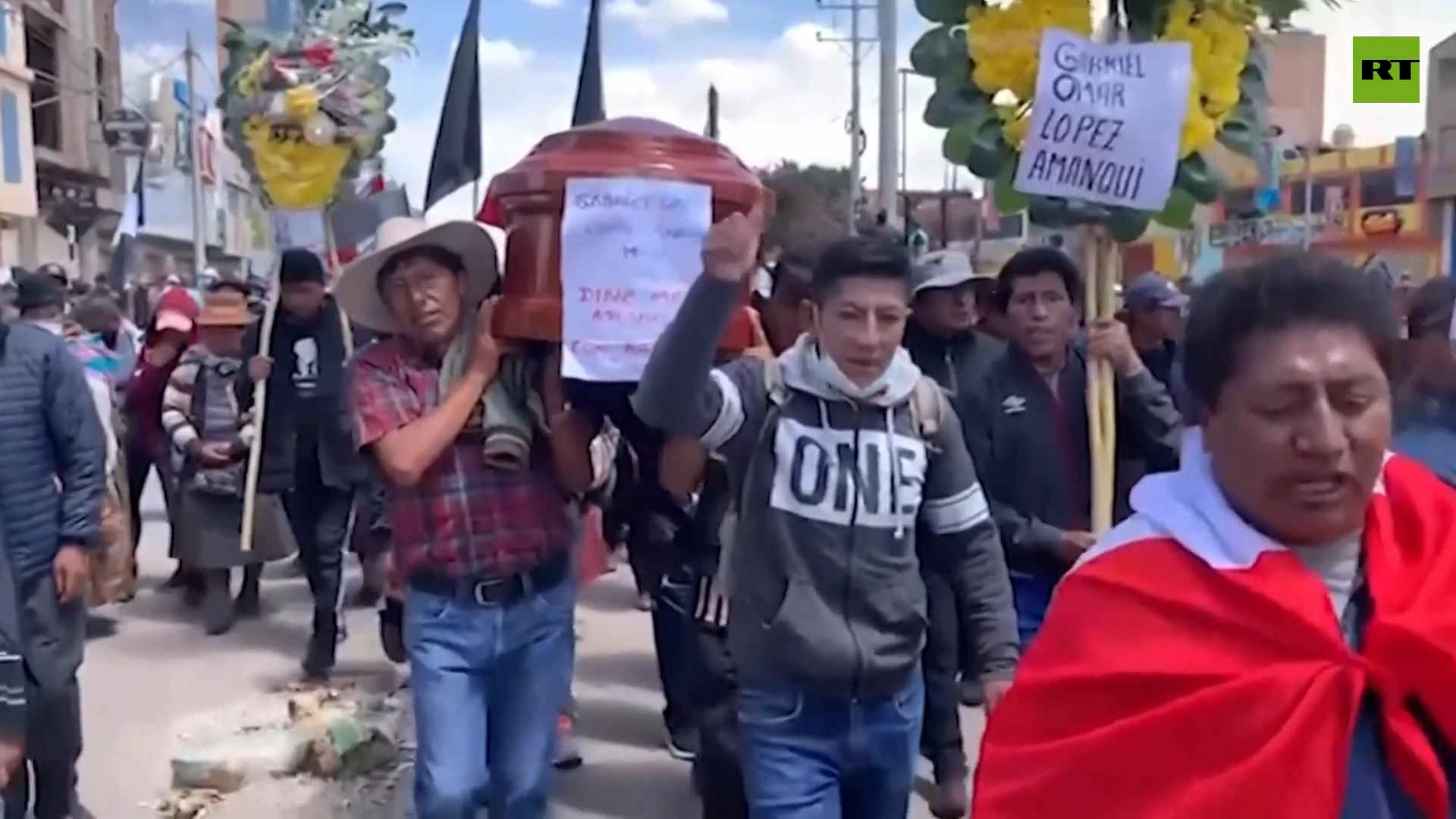 Peruvians mourn dead from anti-government protests