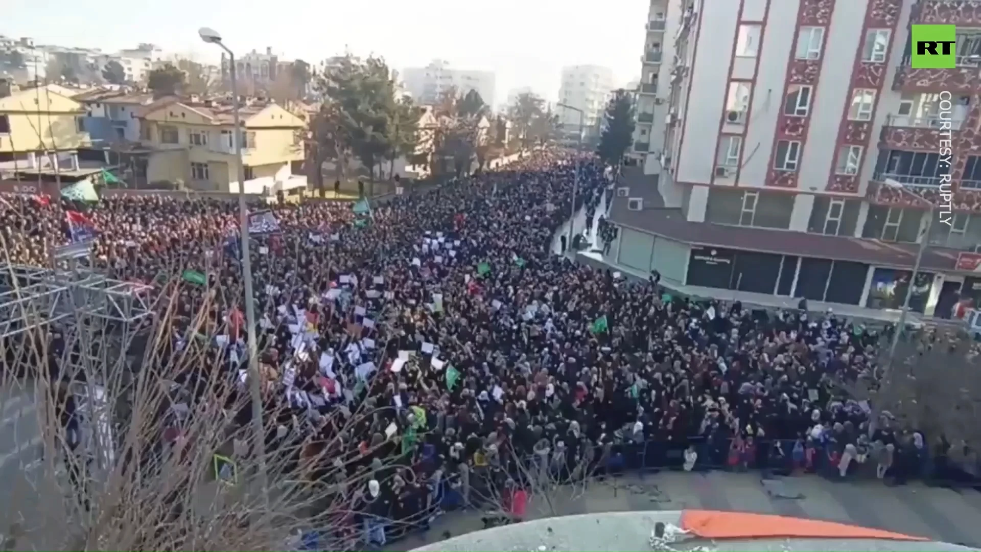 Demonstrators rally in Türkiye after Koran burning in Stockholm