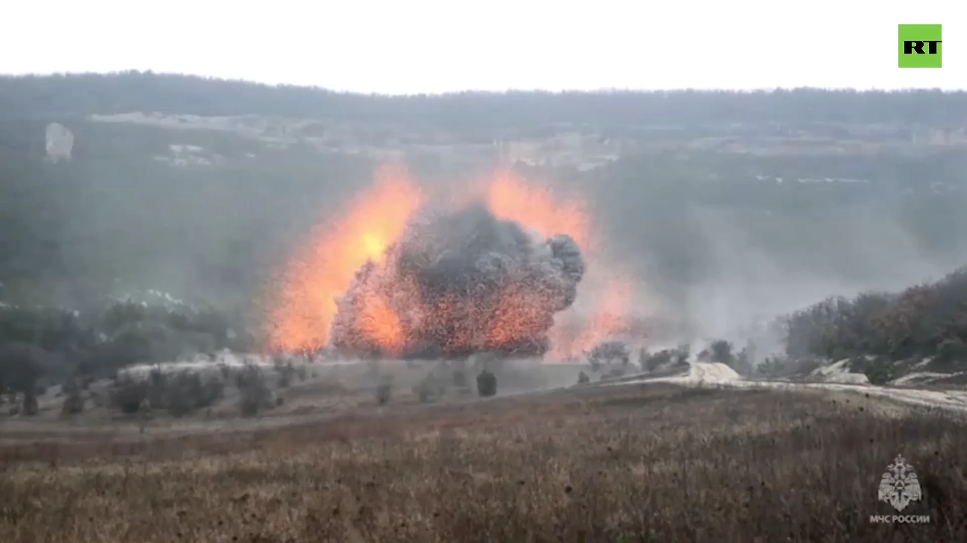 Massive explosion of WWII-era bomb in Crimea