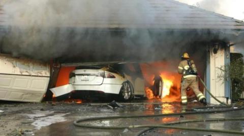 WARNING! ELECTRIC CARS ARE MODERN DAY MOBILE MICROWAVES DESIGNED TO FRY.....YOU!