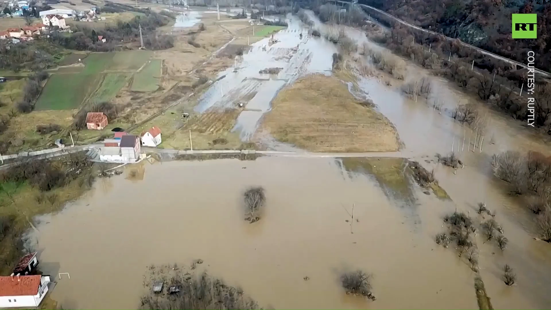 Serbian town submerged after heavy rains