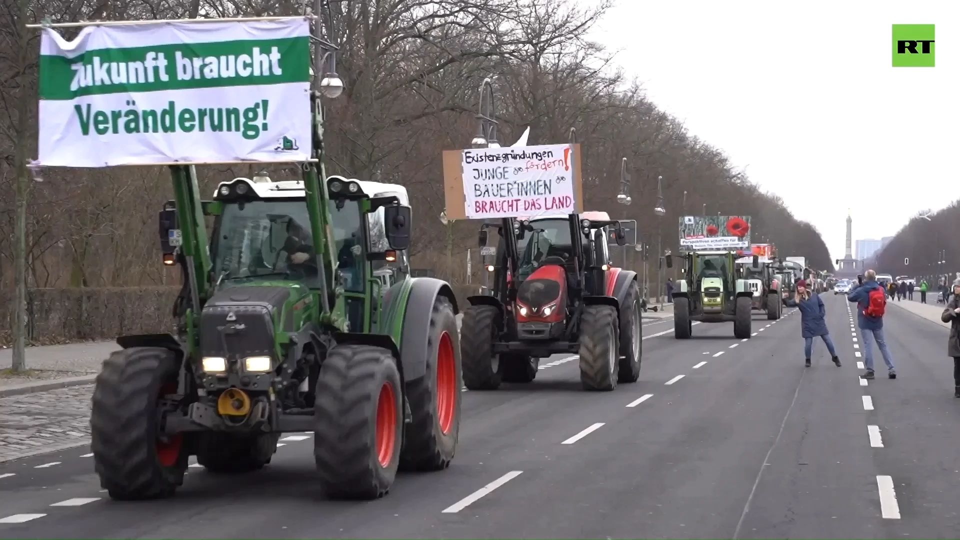 ‘Save our seeds’: Dozens of tractors invade Berlin in farmers’ protest