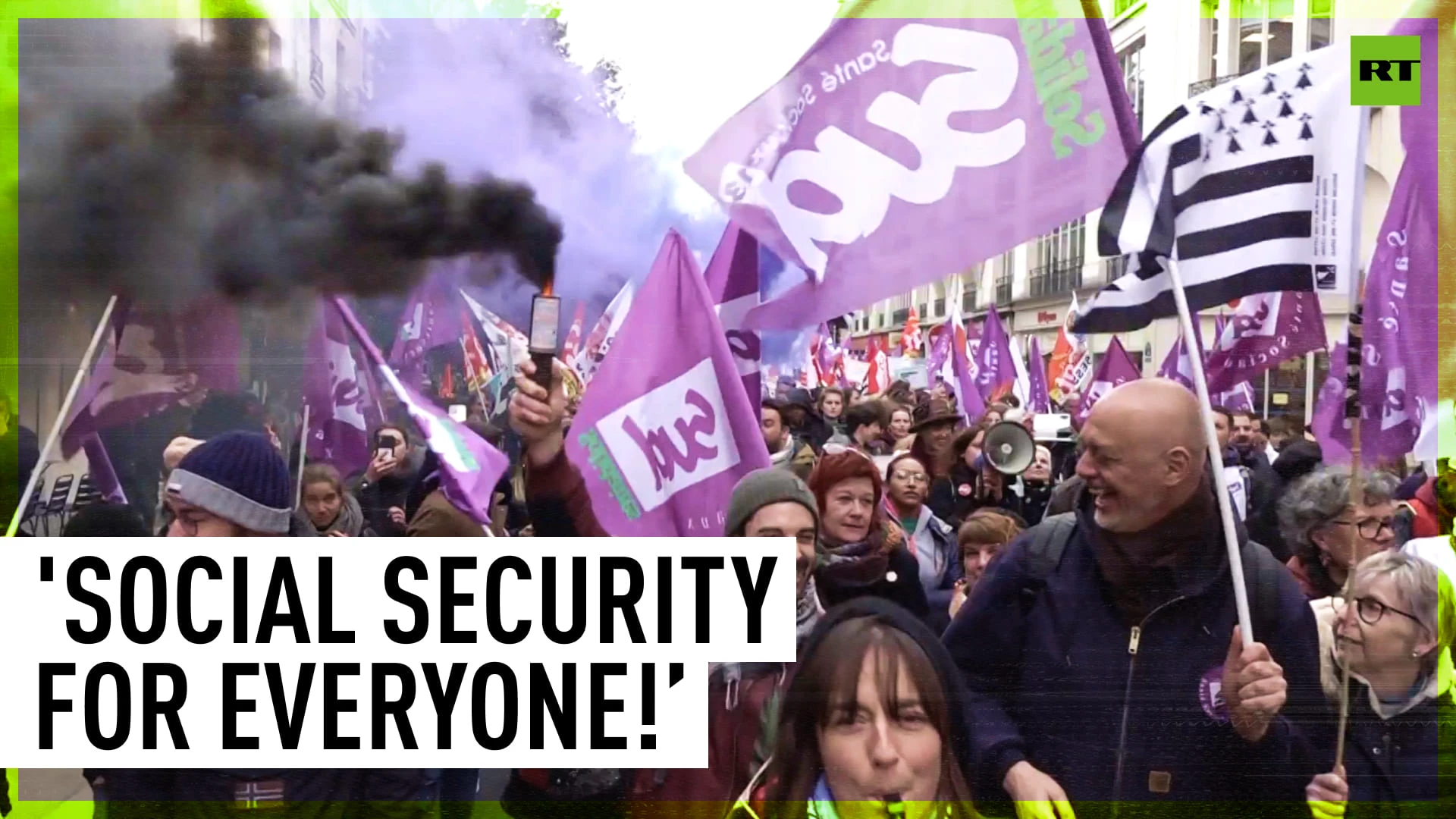 Paris rallies for better working conditions and higher wages