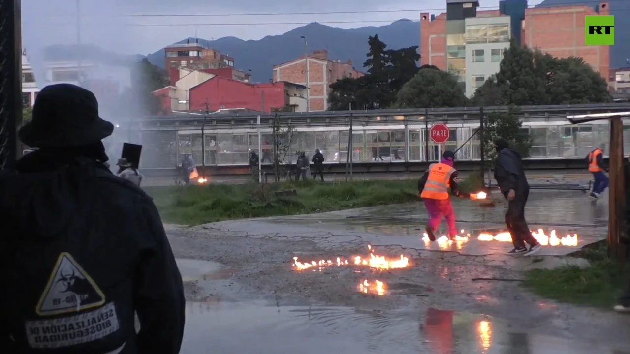 Student demonstration in Colombia ends in chaos