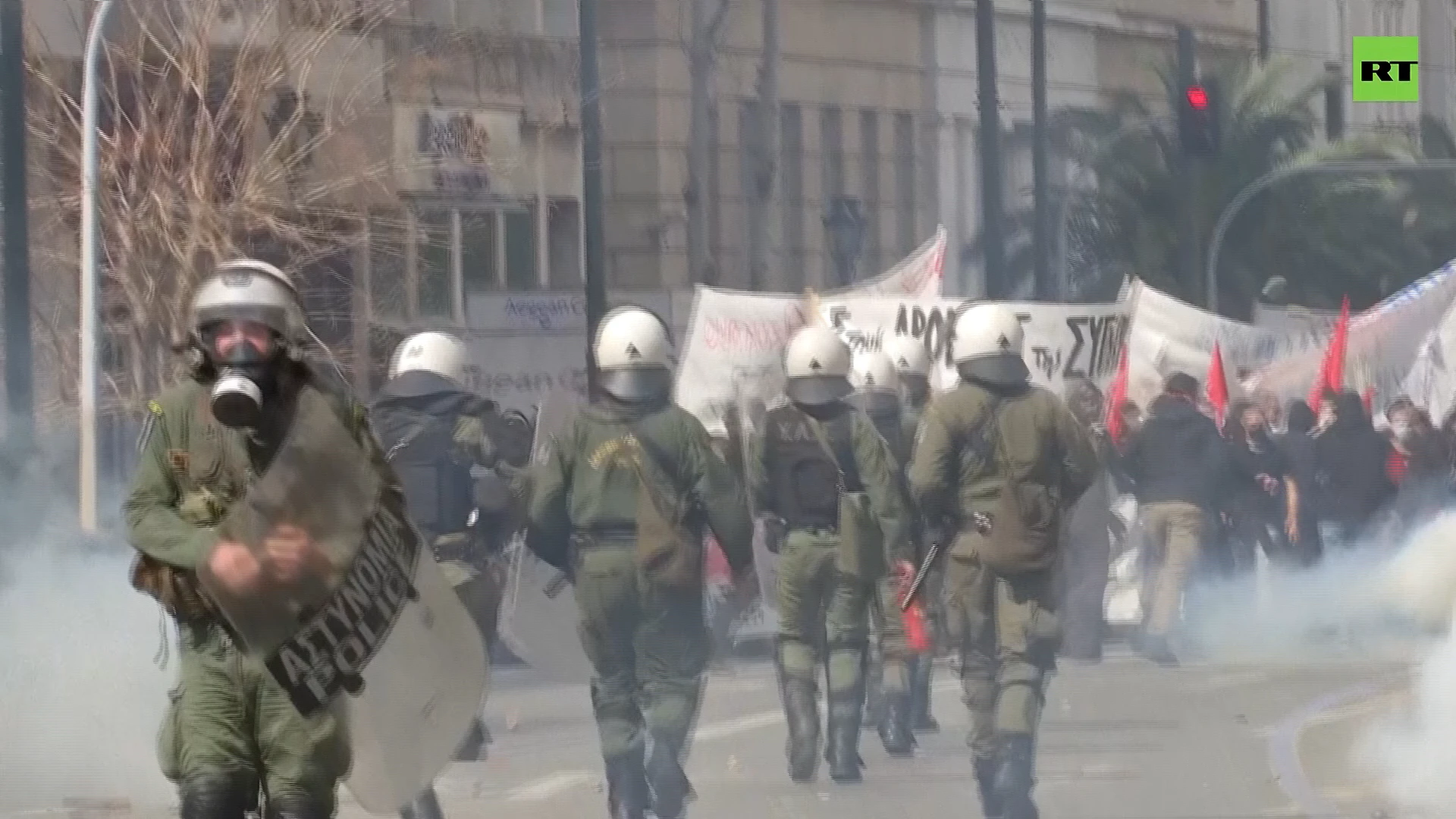 Clashes break out at train crash protest in Athens