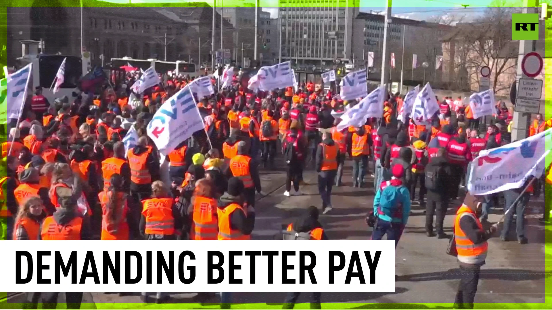 'We are on strike!' | Massive worker rally for better pay in Nuremberg