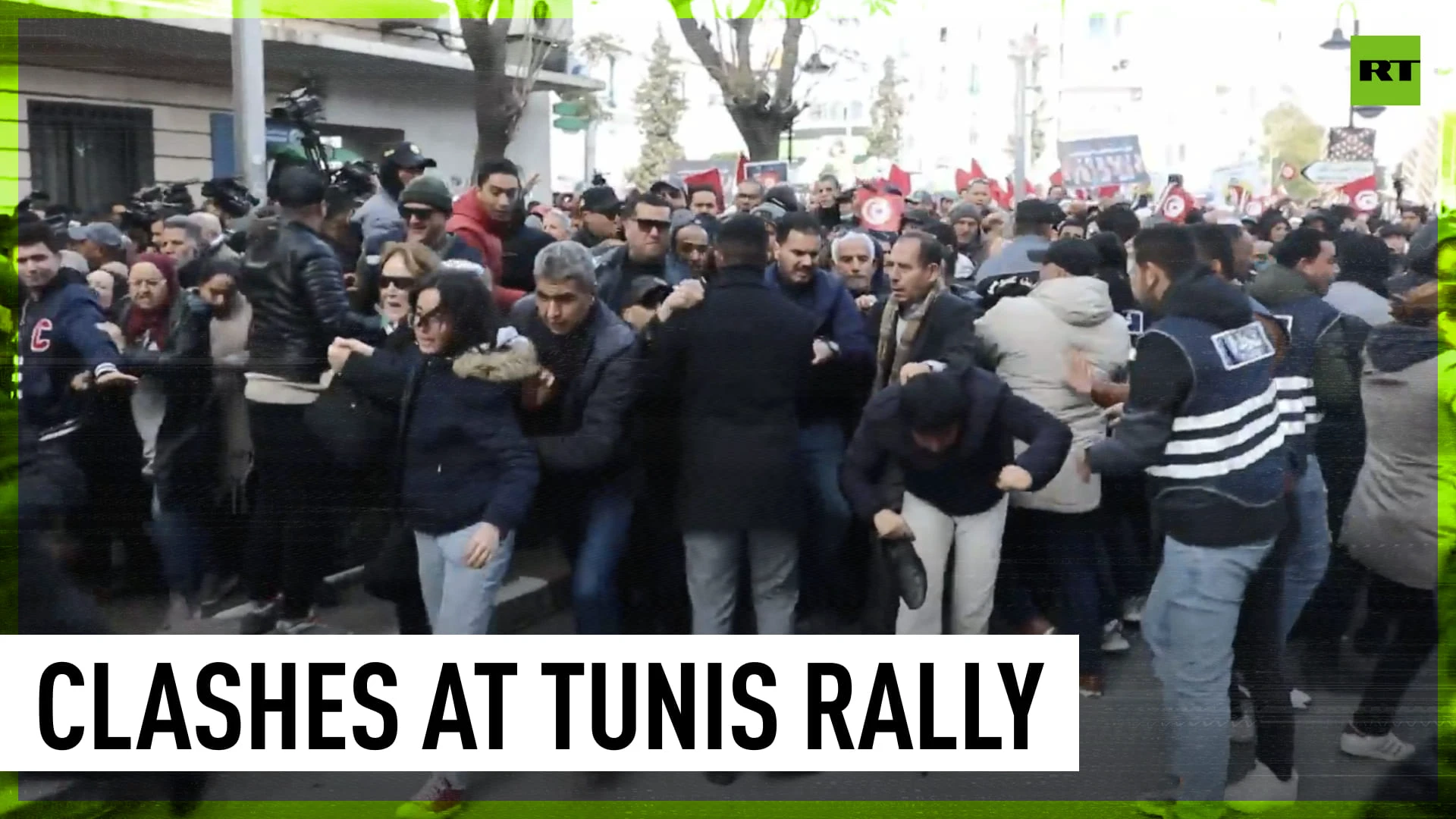 Clashes at anti-government rally in Tunisia