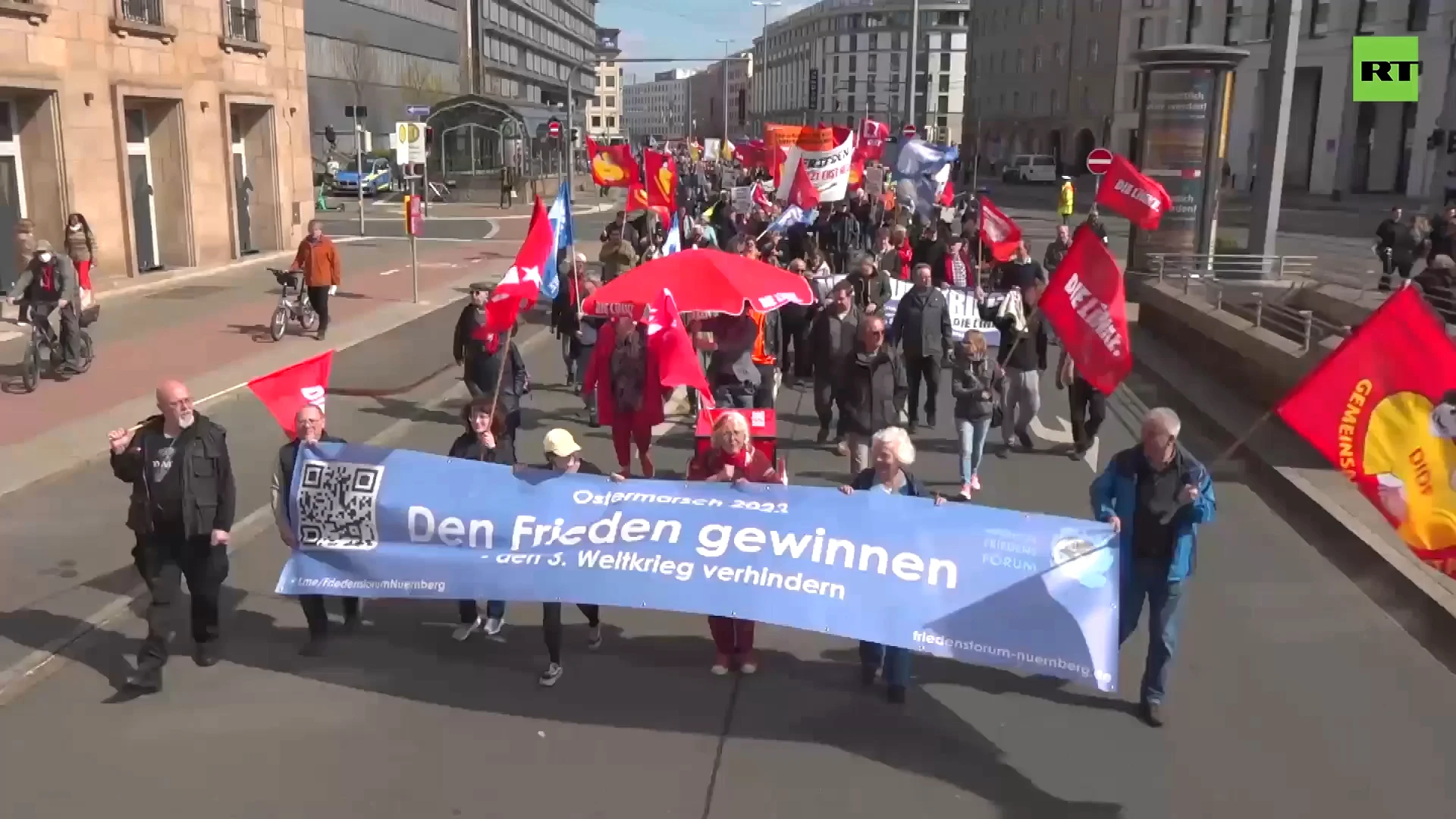 'War that only benefits the rich' | Hundreds of Germans denounce Ukraine hostilities