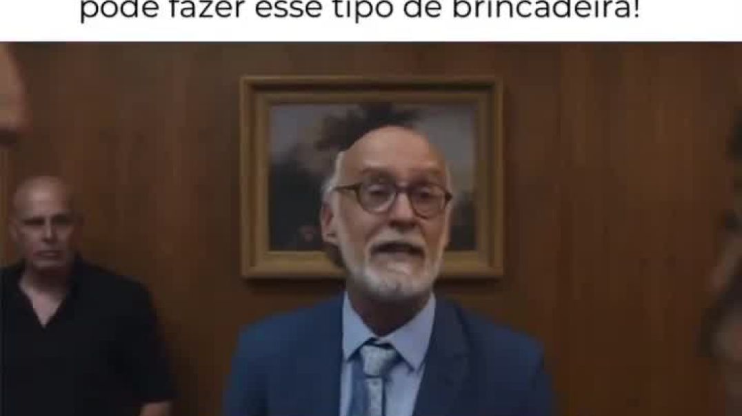 Desinformação é uma bosta.