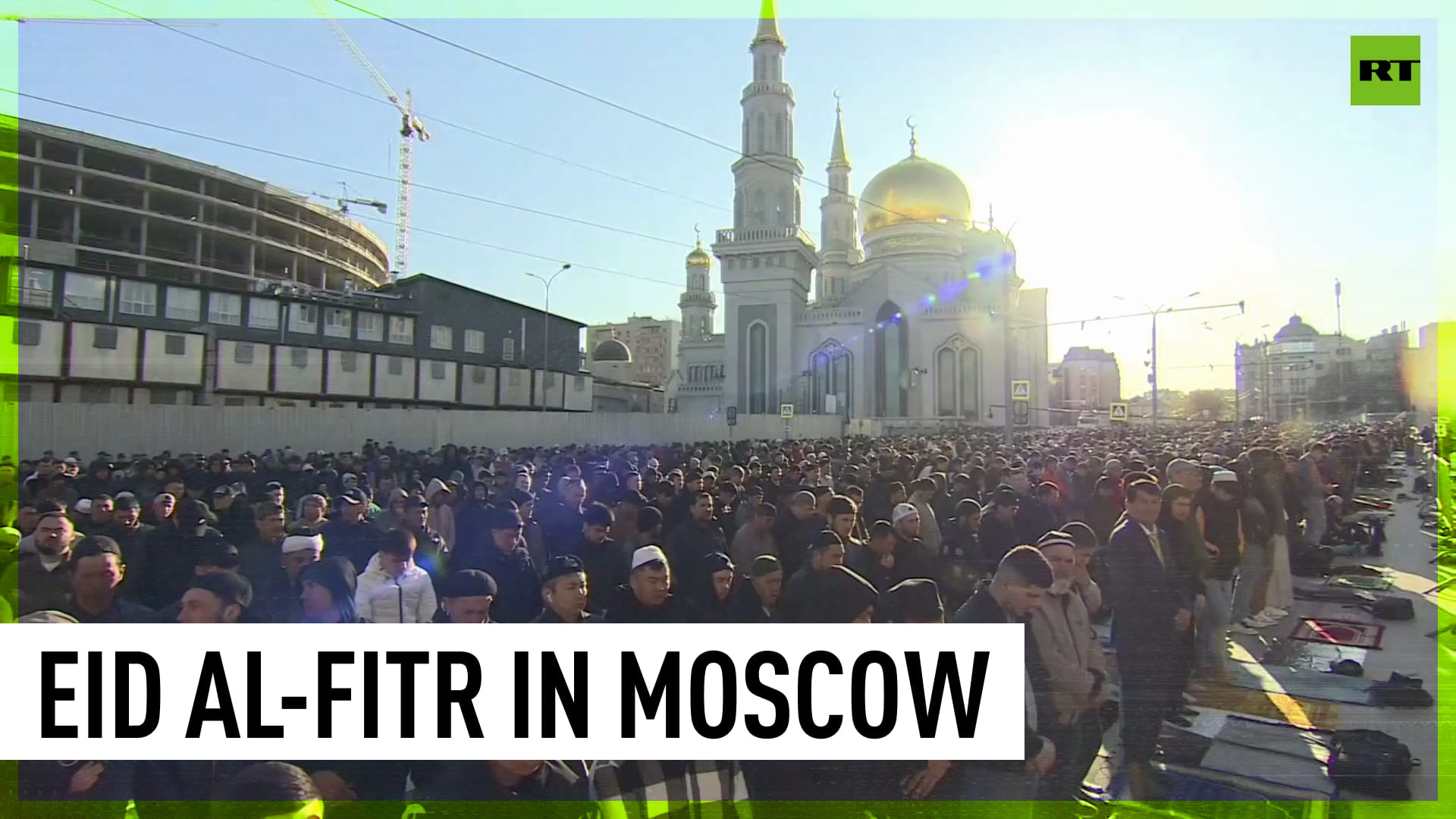 Thousands of Muslims celebrate Eid al-Fitr in Moscow