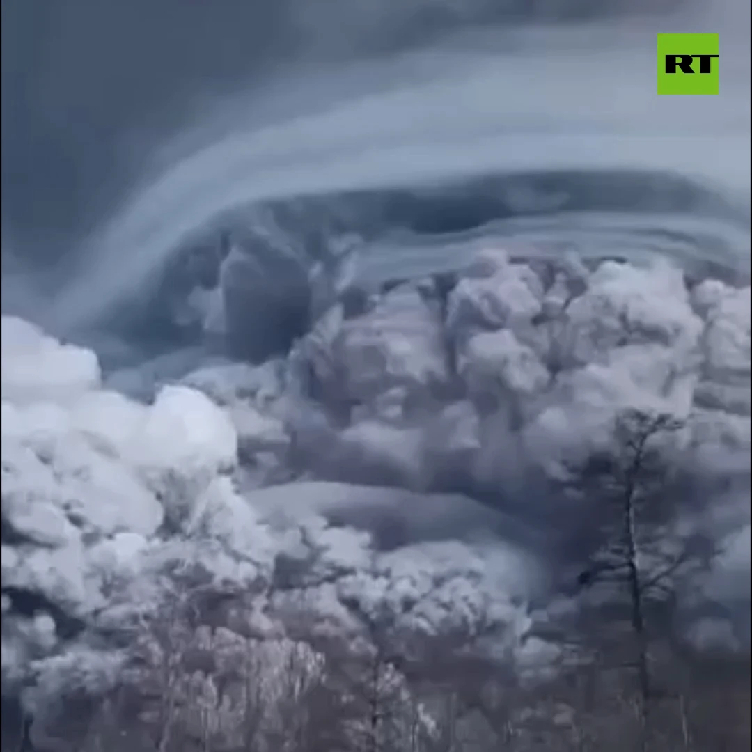 Kamchatka volcano eruption spews massive cloud of ash