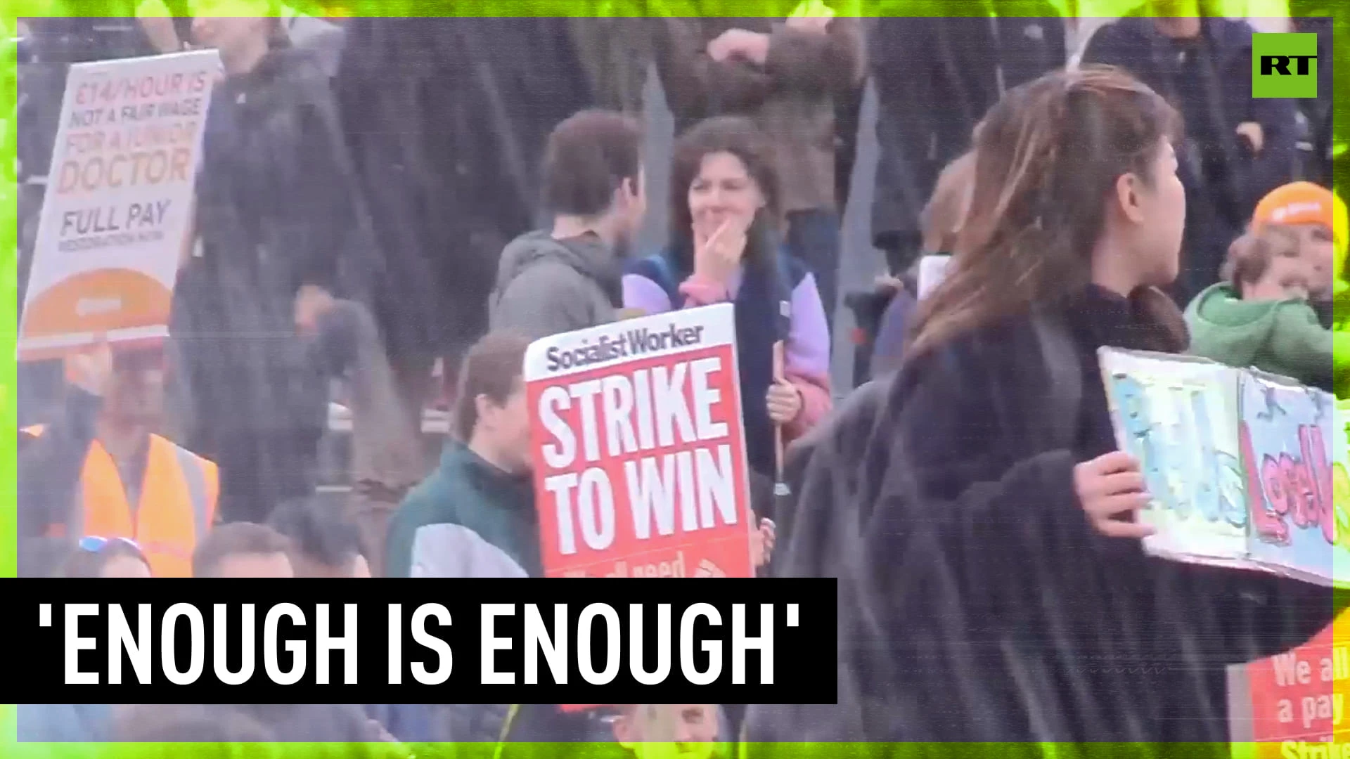 'End the NHS Crisis' | Thousands of doctors strike in London