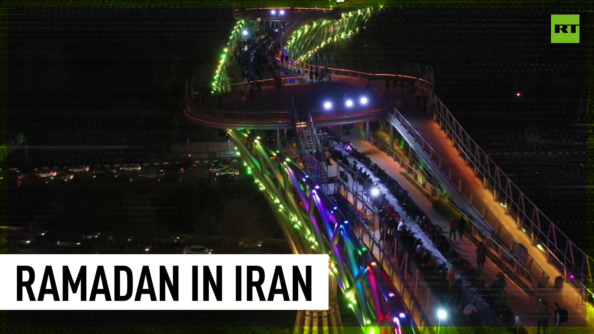 270-meter-long iftar table on bridge in Tehran brings residents together