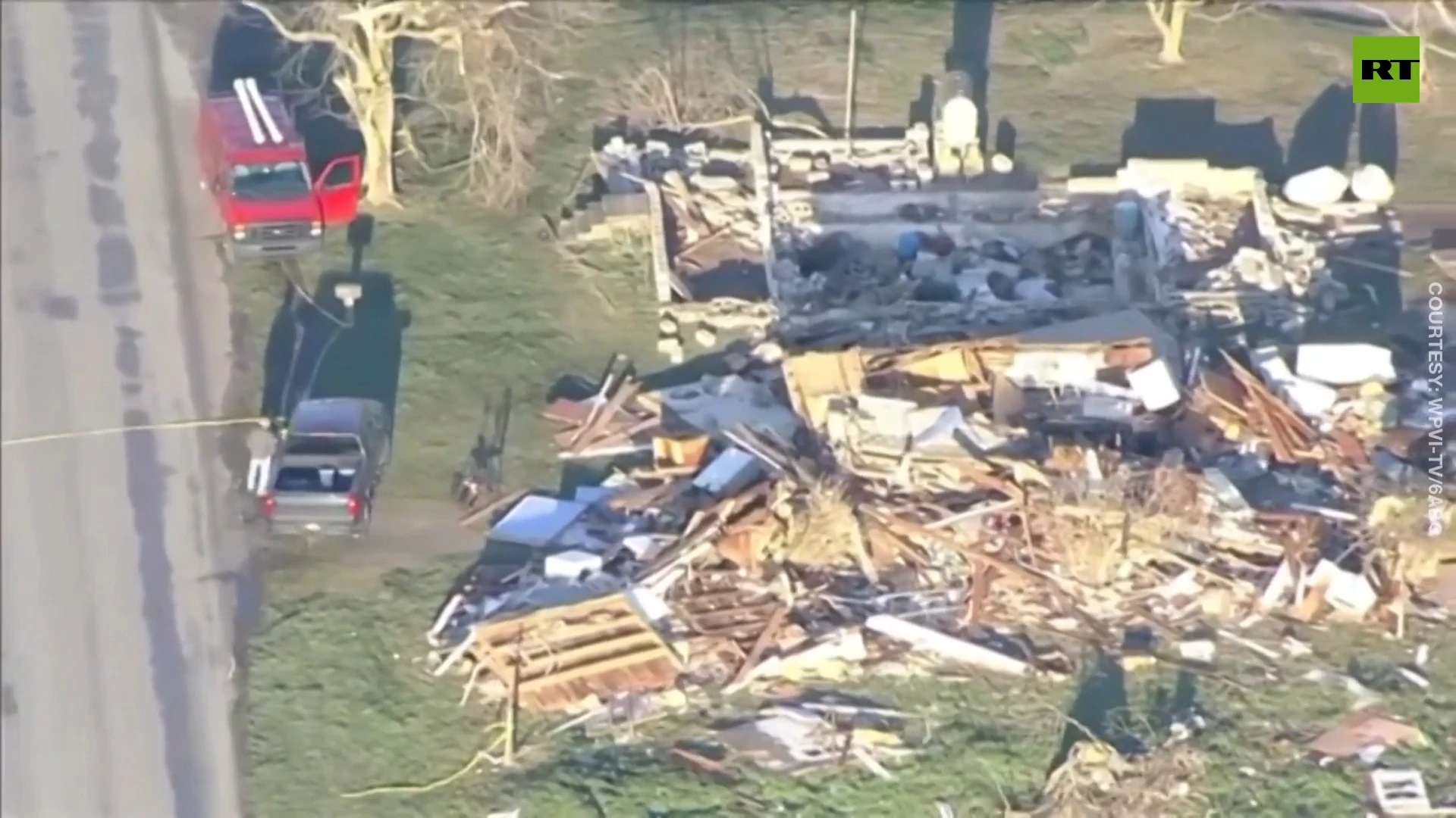 Delaware tornado destroys homes, kills at least 1 person