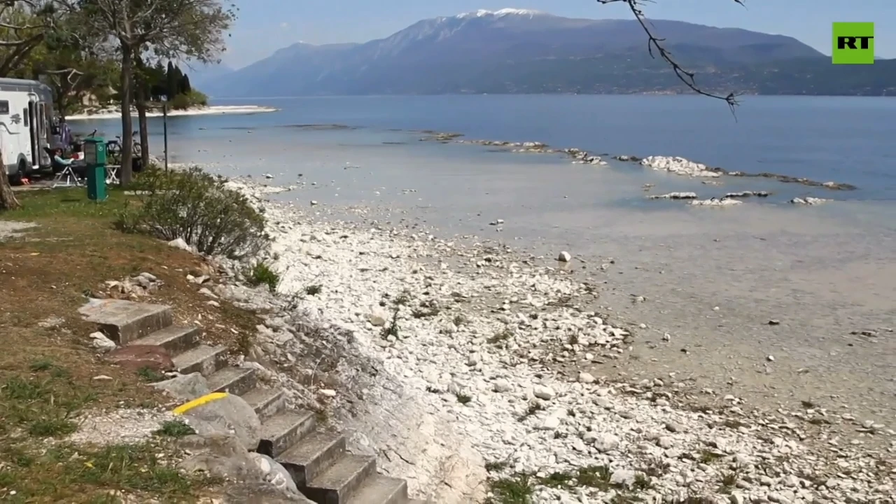 Lake Garda’s waters drop to lowest level in 70 years