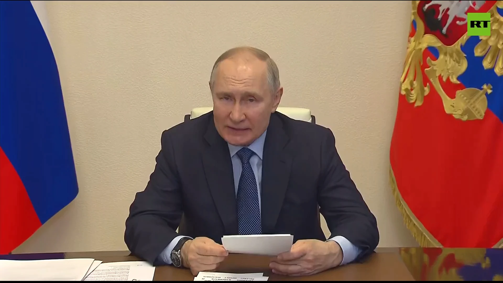 ‘No time to relax’ - Putin on economic challenges