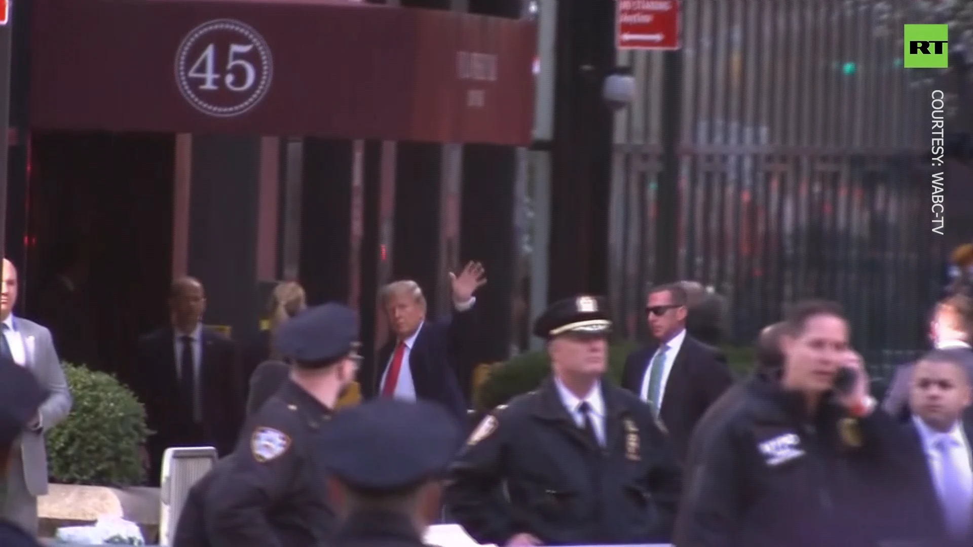 Trump arrives in New York ahead of arraignment