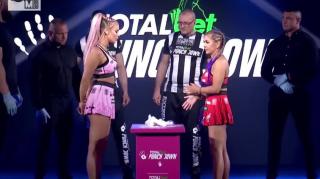 Girls Slap Fighting - PUNCH DOWN 4 Super Fight