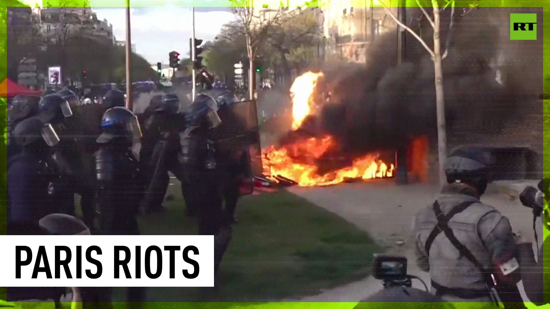 Fires burning, buildings vandalized as (yet another) Paris protest turns violent