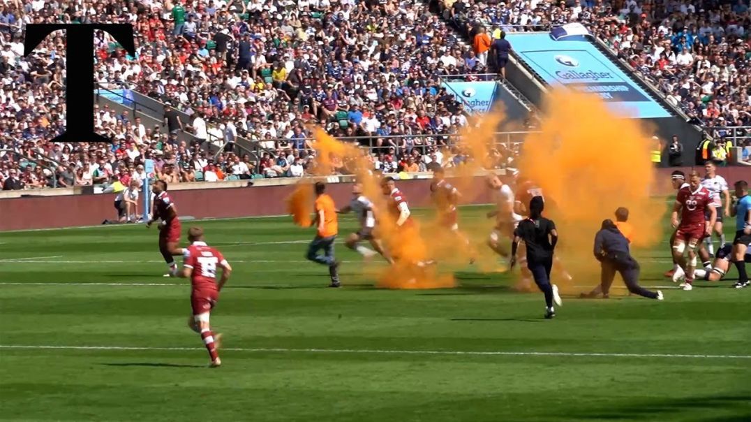 Climate protesters disrupt rugby final at Twickenham - deserve a full on beating in the middle of the field.