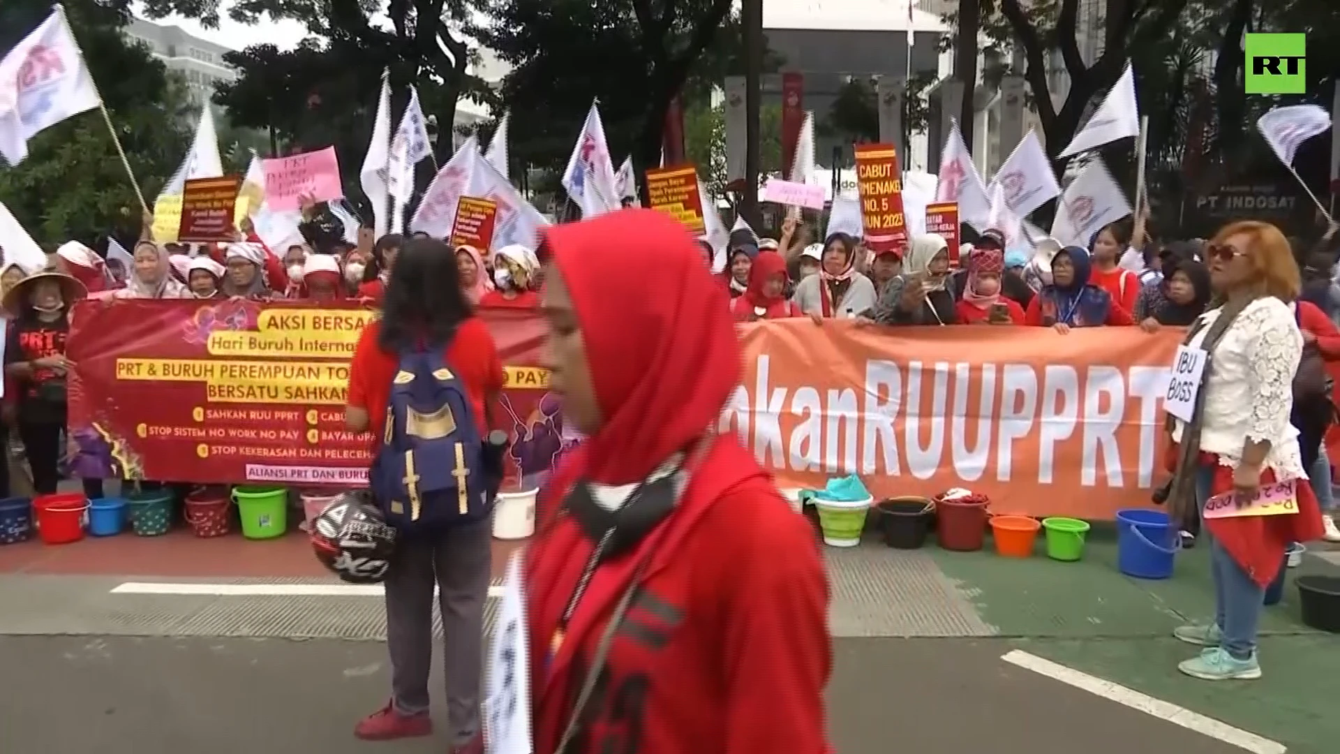 Thousands of workers rally in Indonesia to mark Labor Day