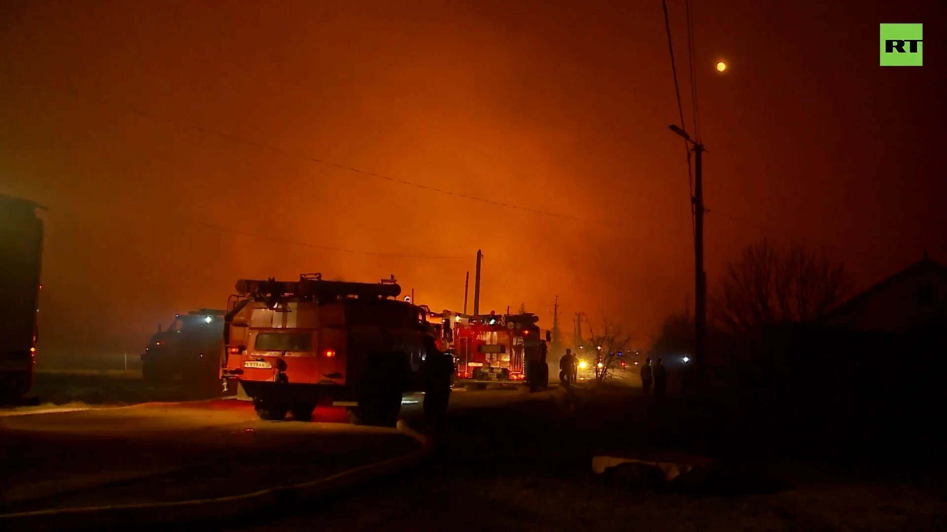 Forest fire blazes through Tyumen, Russia