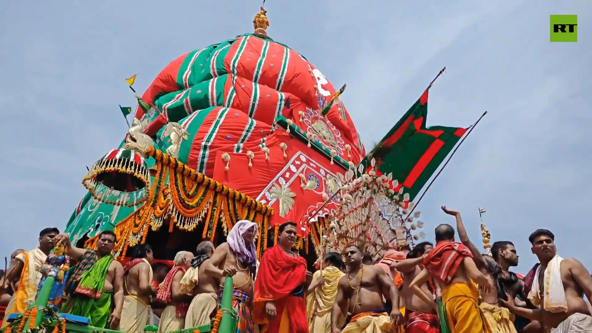 Thousands of Hindus gather in Puri for worlds’s largest Ratha Yatra festival