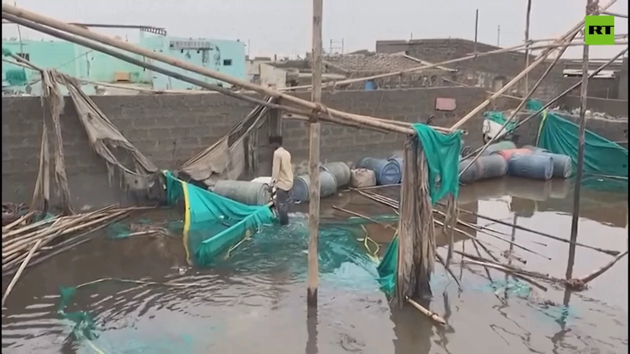 Indians find their way home from shelters after Cyclone Biparjoy