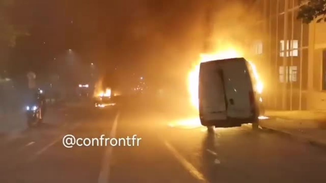 França em chamas noite do 30062023