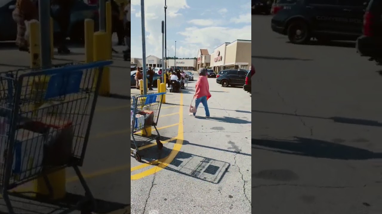 everybody films the shoplifting arrest at Walmart!